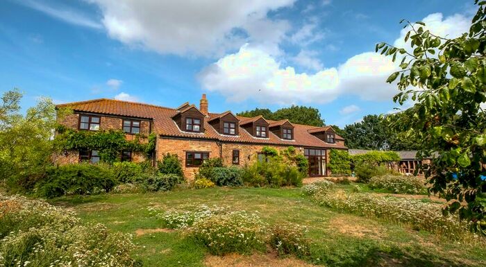 6 Bedroom Barn Conversion For Sale In Guyhirn, PE13