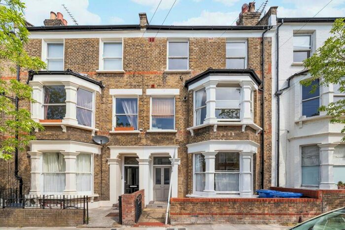 1 Bedroom Apartment To Rent In Witherington Road, London, N5