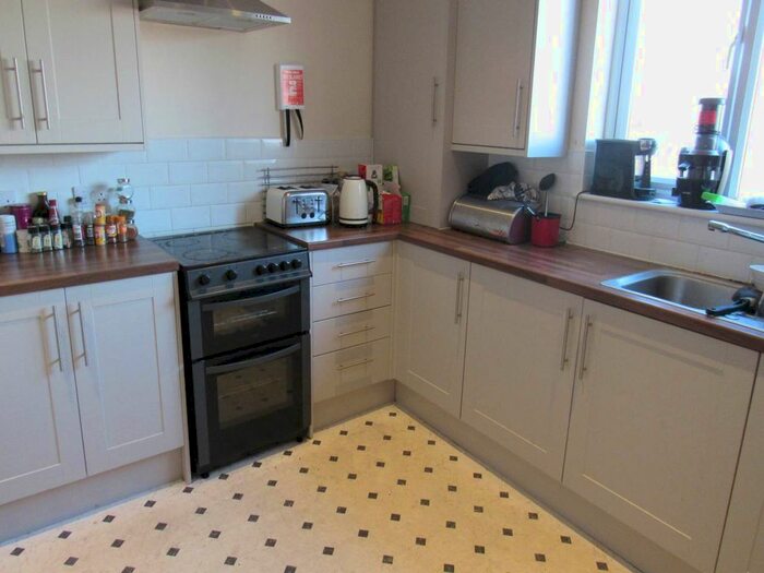 4 Bedroom Flat To Rent In Filton Avenue, Horfield, Bristol BS7