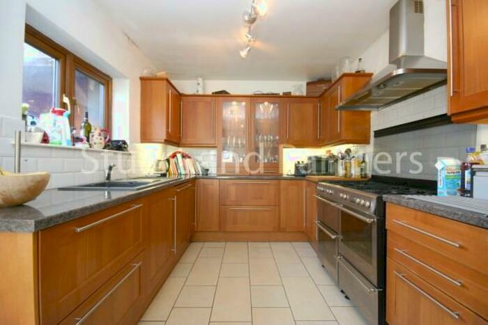 4 Bedroom Semi-Detached House To Rent In Wood Ride, Haywards Heath, RH16