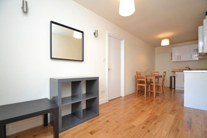 2 Bedroom Flat To Rent In Loampit Vale London, SE13