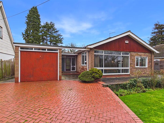 4 Bedroom Detached Bungalow For Sale In Southfield, Hessle, HU13