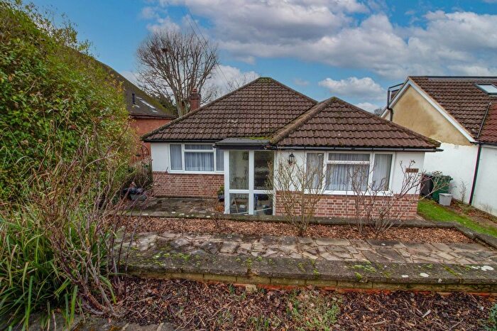 3 Bedroom Property For Sale In Greenfield Avenue, Watford, WD19