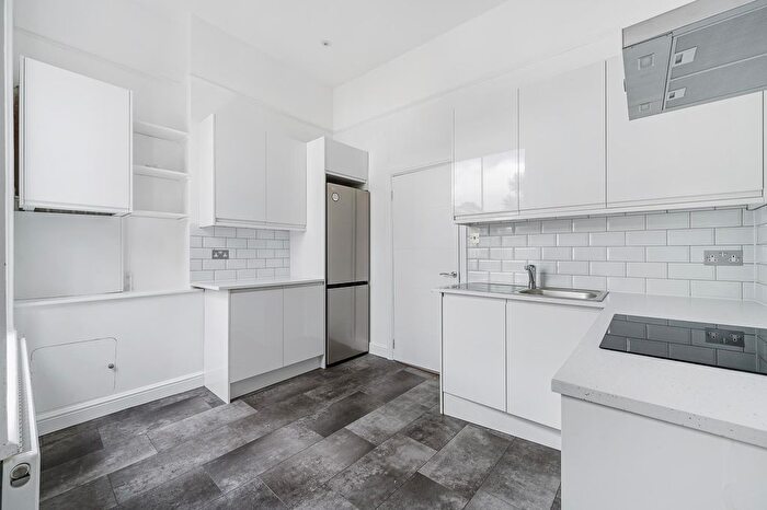 1 Bedroom Flat To Rent In King Street, London, W6