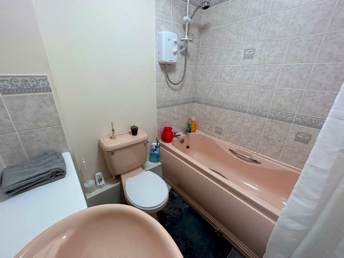 2 Bedroom Apartment To Rent In Flat, Artillery Street, Birmingham, B9