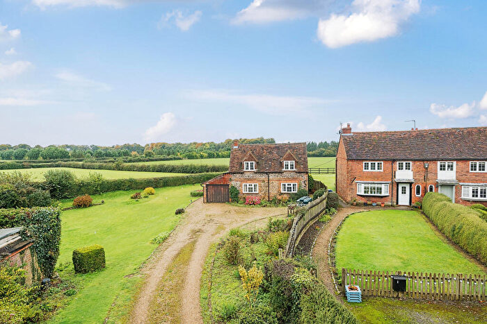3 Bedroom Cottage For Sale In Rockwell End, Henley-On-Thames, RG9