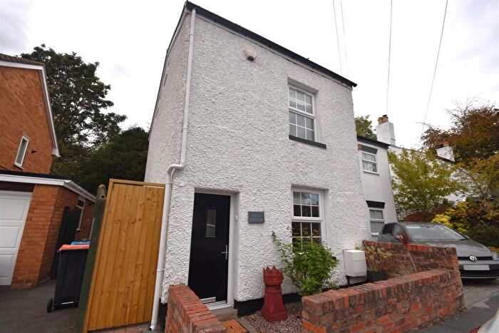 2 Bedroom Cottage To Rent In School Lane, Parkgate, CH64