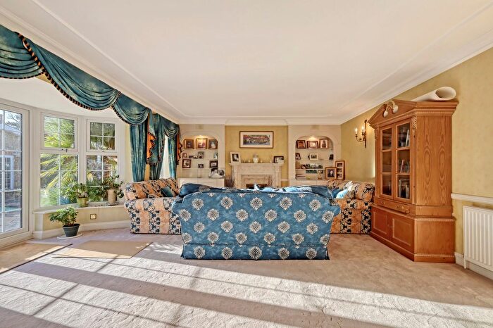7 Bedroom Detached House For Sale In School Road, Downham, CM11