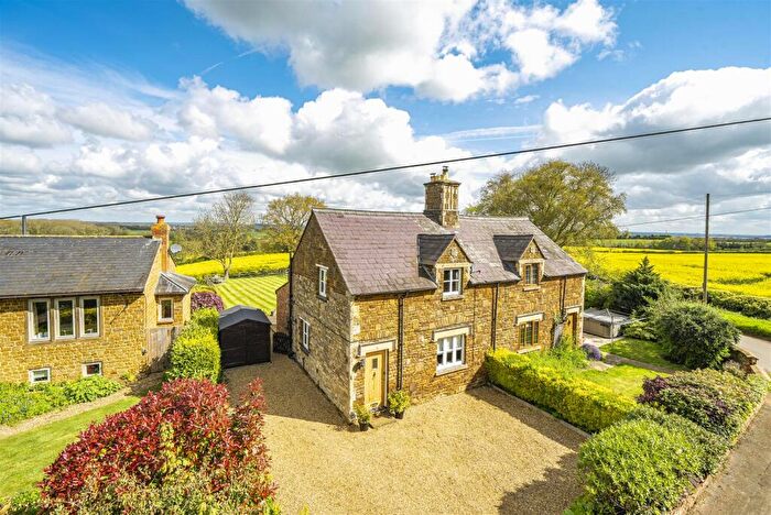 3 Bedroom Cottage For Sale In Main Street, Upper Stowe, NN7