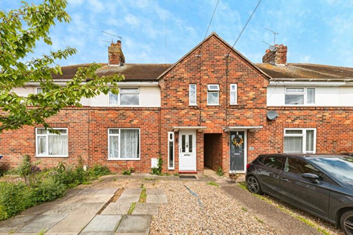 3 Bedroom Terraced House For Sale In Ridgmont, Deanshanger, Milton Keynes, MK19