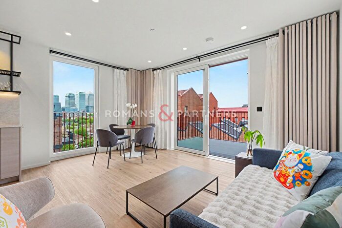 2 Bedroom Flat To Rent In Iris House, Heron Quays, E14