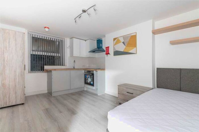 1 Bedroom House To Rent In Park Drive, Greenhead Park, Huddersfield, HD1