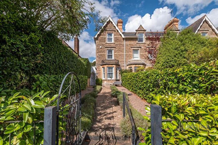 4 Bedroom Terraced House For Sale In Tinwell Road, Stamford, Lincolnshire, PE9