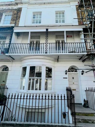 5 Bedroom Property To Rent In Royal Road, Ramsgate, CT11