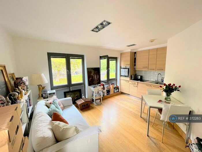 1 Bedroom Flat To Rent In Prebend Street, London, N1