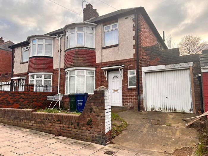 3 Bedroom Semi Detached House For Sale In Fenham Hall Drive, Fenham, Newcastle Upon Tyne, NE4