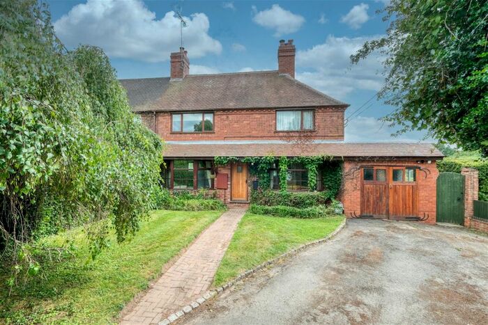 3 Bedroom Semi-Detached House For Sale In Holt End, Beoley, Redditch, B98