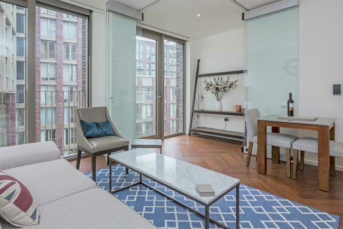 1 Bedroom Flat To Rent In Capital Building, Embassy Gardens, New Union Square, Nine Elms, London, SW11