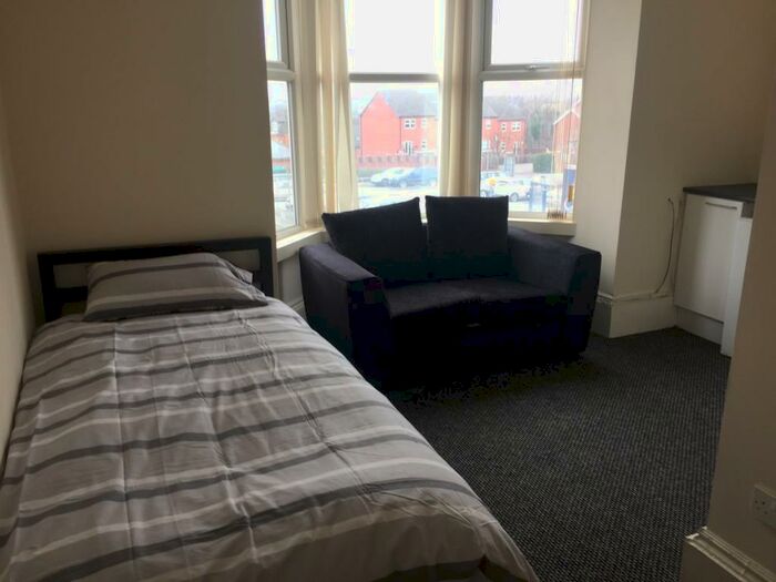 1 Bedroom Flat To Rent In Park Street, Wombwell, S73