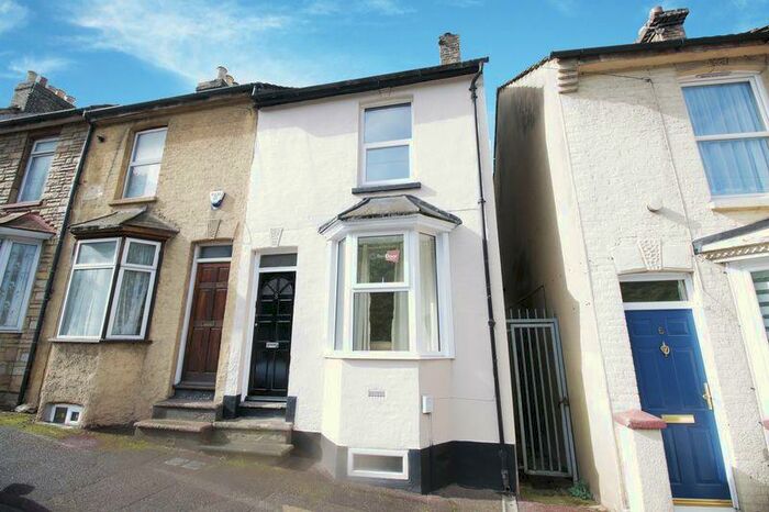 3 Bedroom Terraced House To Rent In Seymour Road, Chatham, ME5