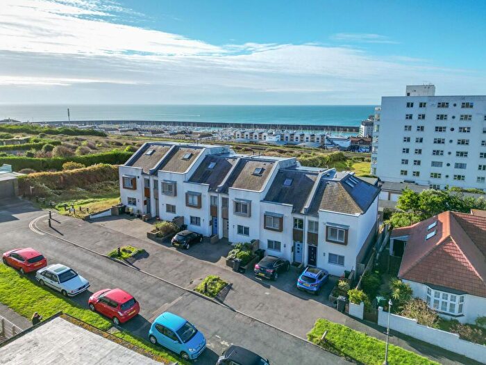 4 Bedroom Terraced House For Sale In Cliff Road, Brighton, BN2