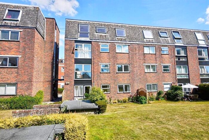 2 Bedroom Penthouse To Rent In Swan Street, Petersfield, Hampshire, GU32