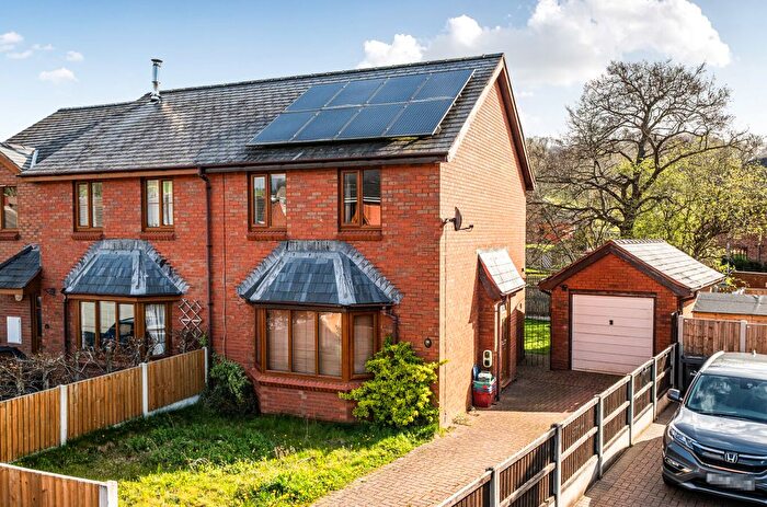 3 Bedroom Semi-Detached House For Sale In Rosemary Drive, Tregynon, Newtown, Powys, SY16