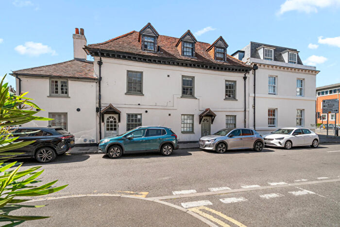 3 Bedroom Flat For Sale In Fox Lane North, Chertsey, Surrey, KT16