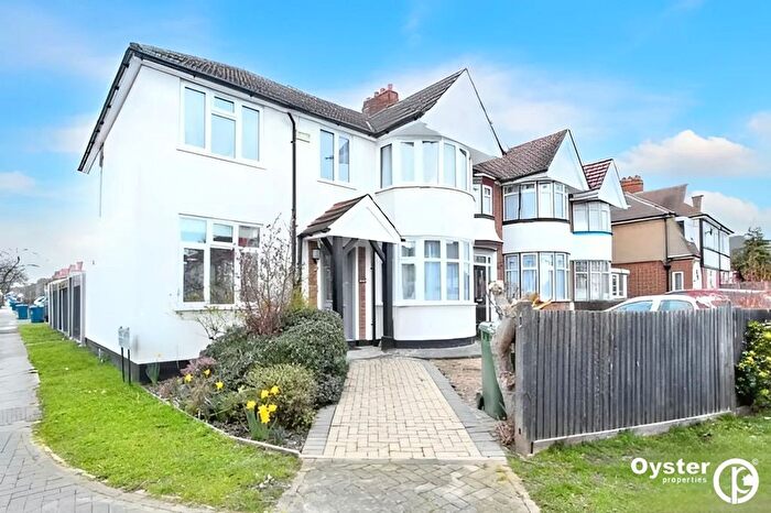 5 Bedroom Semi-Detached House To Rent In Belmont Road, Harrow, HA3