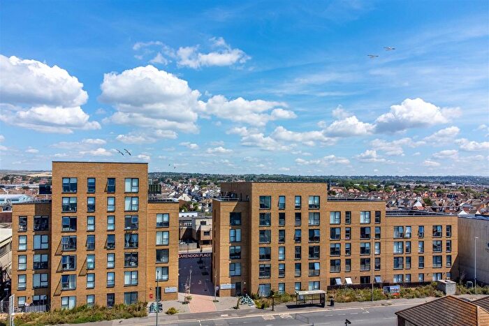 2 Bedroom Flat For Sale In Clarendon Place, Portslade, BN41