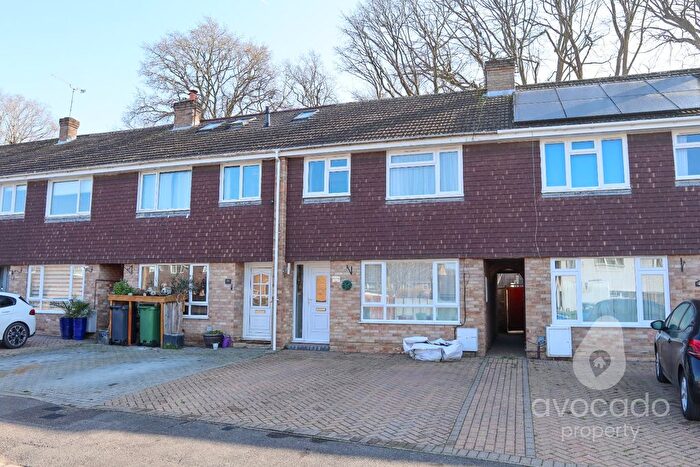 3 Bedroom Terraced House For Sale In Lynwood Drive, Mytchett, Camberley, Surrey, GU16