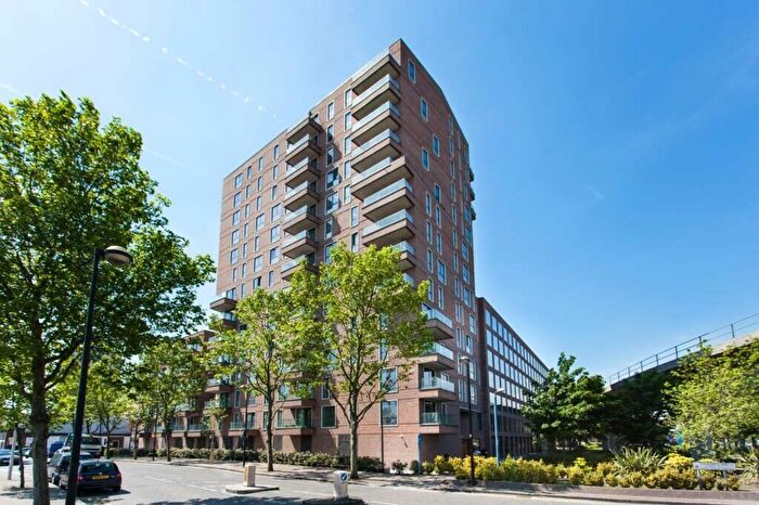 2 Bedroom Apartment To Rent In Connaught Heights, Waterside Park, London, E16