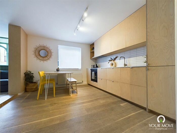 2 Bedroom Flat To Rent In King Street, Margate, Kent, CT9