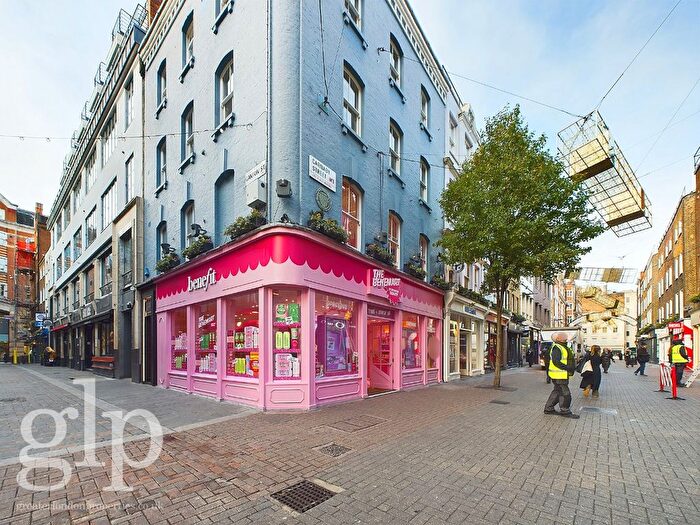 1 Bedroom Flat To Rent In Fouberts Place, London, Greater London, Soho, W1F