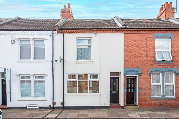 2 Bedroom Terraced House For Sale In Lea Road, Northampton, NN1