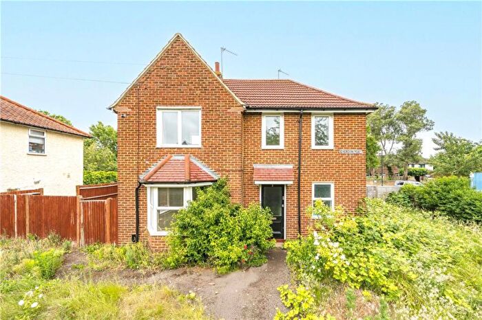 3 Bedroom Terraced House For Sale In Everdon Road, Barnes, SW13