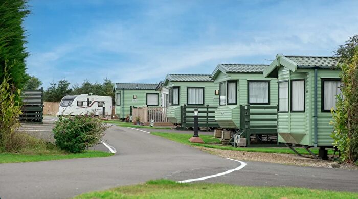 2 Bedroom Park Home For Sale In Ugthorpe, Whitby, YO21