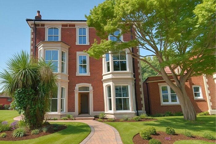 3 Bedroom Flat For Sale In Grove Road South, Southsea, PO5