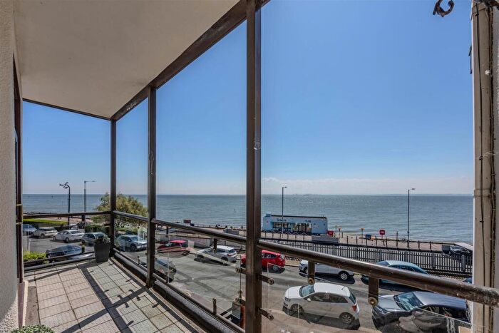 2 Bedroom Flat To Rent In The Leas, Westcliff-On-Sea, SS0