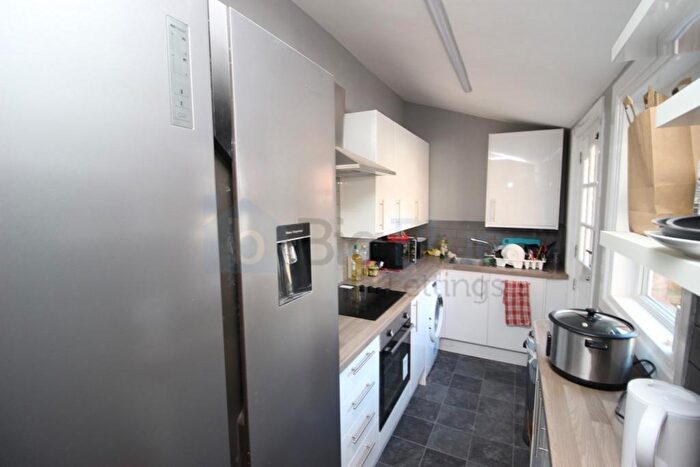 6 Bedroom House To Rent In Richmond Mount, Leeds, LS6