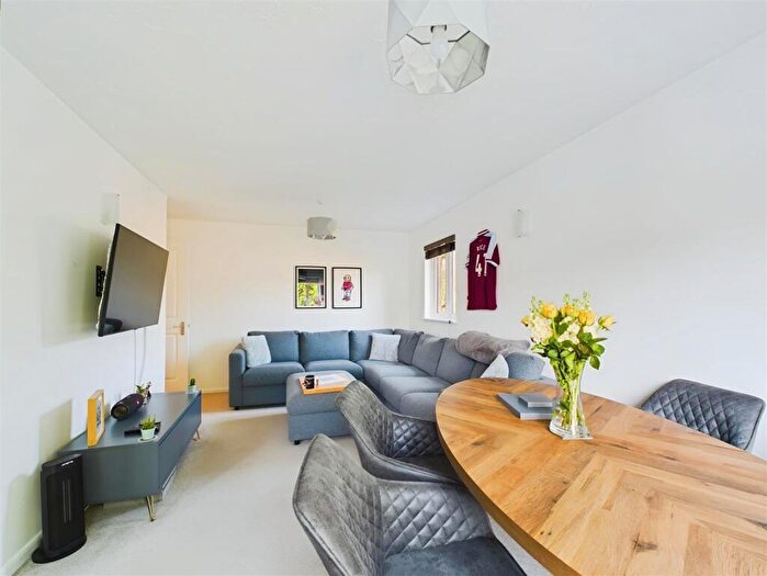 1 Bedroom Flat To Rent In Bedford Road, Hitchin, SG5