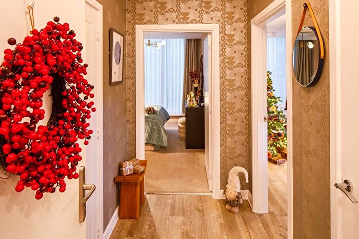 1 Bedroom Flat For Sale In "Block - Plot " At Oliver Road, London, E10