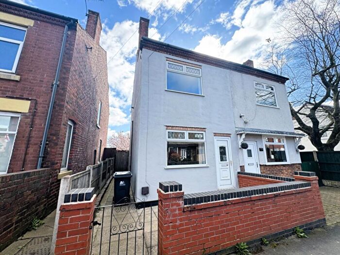 3 Bedroom Semi-Detached House For Sale In Main Road, Leabrooks, DE55