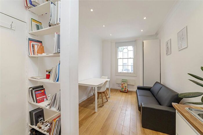 1 Bedroom Flat To Rent In St. Peter's Street, Angel, N1