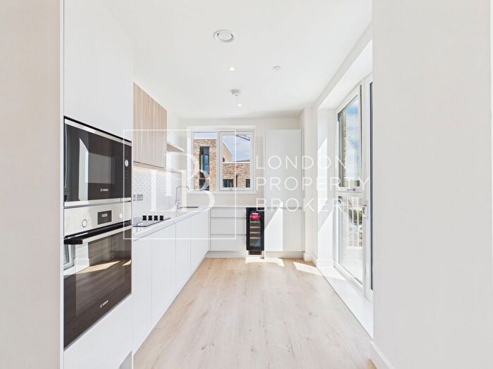 2 Bedroom Flat To Rent In Hollidge House, Lombard Square, SE28