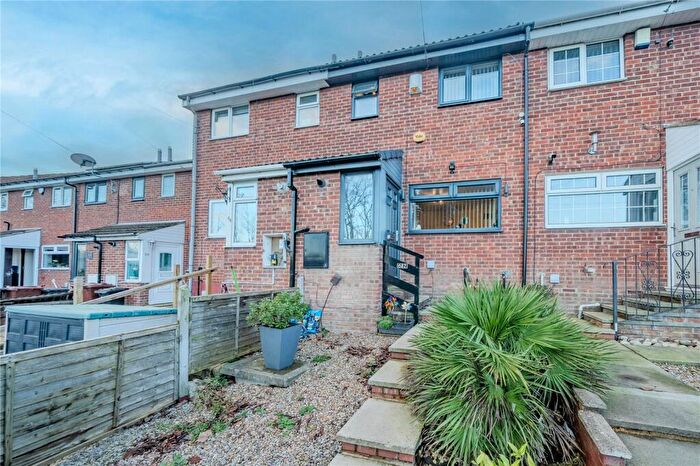 2 Bedroom Terraced House For Sale In Aston Terrace, Leeds, West Yorkshire, LS13