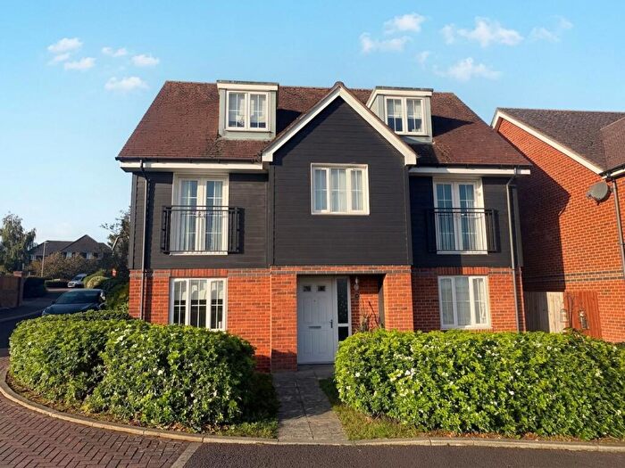5 Bedroom Detached House For Sale In Bundy Lane, Bishopdown, SP1