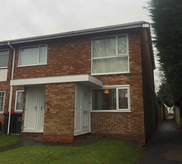 2 Bedroom Maisonette To Rent In Ravenswood Hill, Coleshill, West Midlands B46