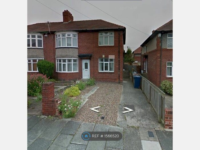 2 Bedroom Flat To Rent In Ferndene Grove, Newcastle Upon Tyne, NE7