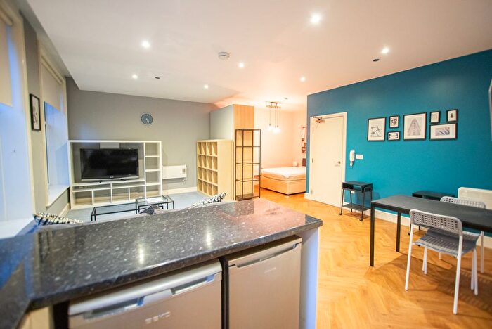 1 Bedroom Studio To Rent In Ferensway, Hull, HU2